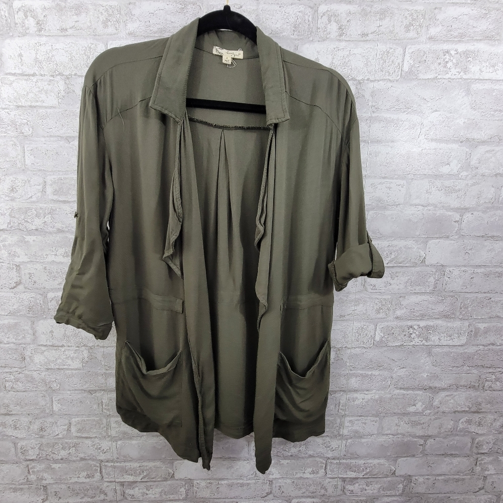 About A Girl top women's small